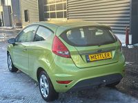 Gebraucht Ford Fiesta Titanium 82 PS (60 kW) 2008 Grün Kleinwagen