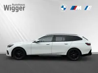 Gebraucht BMW 520 M Sport 197 PS (144 kW) 2025 Weiss Kombi