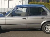 Gebraucht BMW 325 129 PS (94 kW) 1987 Silber Limousine