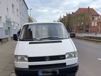 Second-hand VW Caravelle 102 CP (75 kW) 2000 Alb Van