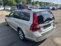 Gebraucht Volvo V70 Kinetic 203 PS (149 kW) 2011 Silver / metallic Kombi