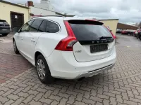 Gebraucht Volvo V60 203 PS (149 kW) 2010 Weiß Kombi