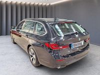 Gebraucht BMW 520 190 PS (139 kW) 2022 Black sapphire Kombi