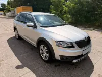 Gebraucht Skoda Octavia Scout 4x4 184 PS (135 kW) 2016 Silber Kombi