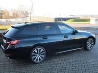 Gebraucht BMW 318 150 PS (110 kW) 2024 Schwarz Kombi