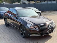 Gebraucht Mercedes E220 Elegance 170 PS (125 kW) 2011 Braun Limousine