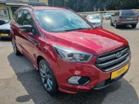 Gebraucht Ford Kuga ST-Line 150 PS (110 kW) 2019 Rot SUV