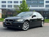 gebraucht BMW 318 i E90 SCHECKHEFT, GUTER ZUSTAND, VOLLLEDER