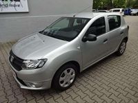 Gebraucht Dacia Sandero 90 PS (66 kW) 2016 Silbermetallic Kleinwagen