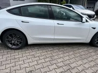 Gebraucht Tesla Model 3 324 kW (441 PS) 2022 Weiß Limousine