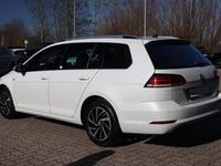 Gebraucht VW Golf VII Join 125 PS (91 kW) 2018 Oryxweiß perlmutteffekt Kombi
