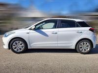 Gebraucht Hyundai i20 GO! 75 PS (55 kW) 2016 Weiß Kleinwagen