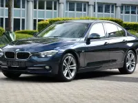 Gebraucht BMW 318 Sport Line 136 PS (100 kW) 2015 Blau Limousine