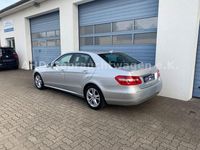 Gebraucht Mercedes E220 Avantgarde 170 PS (125 kW) 2011 Silber Limousine