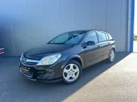 Używany Opel Astra Edition 105 KM (77 kW) 2007 Czarny Sedan/Limuzyna