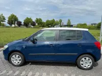 Gebraucht Skoda Fabia Family 86 PS (63 kW) 2012 Blau Kleinwagen