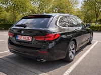 Gebraucht BMW 520 190 PS (139 kW) 2022 Schwarz Kombi