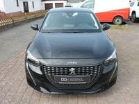 Gebraucht Peugeot 208 75 PS (55 kW) 2023 Schwarz Kleinwagen