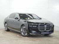 Gebraucht BMW 750e Executive 489 PS (359 kW) 2025 Black sapphire (schwarz) Limousine