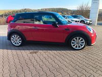 Gebraucht Mini Cooper 136 PS (100 kW) 2022 Rot Kleinwagen