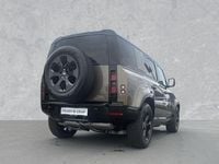 Gebraucht Land Rover Defender Black Edition 300 PS (220 kW) 2025 Gondwana stone SUV