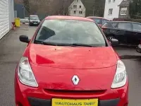 Używany Renault Clio III 75 KM (55 kW) 2012 Czerwony Hatchback