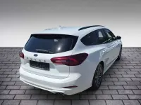 Gebraucht Ford Focus ST-Line 116 PS (85 kW) 2023 Frozen white Kombi