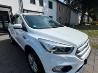 Gebraucht Ford Kuga Titanium 150 PS (110 kW) 2018 Weiß SUV