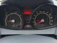 Gebraucht Ford Fiesta Titanium 120 PS (88 kW) 2009 Gelb Limousine