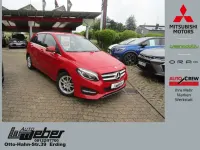 Gebraucht Mercedes B180 Urban 122 PS (89 kW) 2016 Jupiterrot uni Kleinwagen