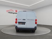Gebraucht Peugeot Expert 179 PS (131 kW) 2024 Weiß Van