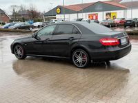 Gebraucht Mercedes E220 170 PS (125 kW) 2010 Schwarz Limousine