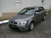 Gebraucht Kia Rio Vision 97 PS (71 kW) 2011 Silber Limousine