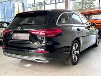Gebraucht Mercedes C300 258 PS (189 kW) 2023 Schwarz Kombi