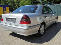 Gebraucht Mercedes C180 122 PS (89 kW) 1998 Silber Limousine