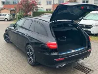 Second-hand Mercedes E300 AMG 306 CP (225 kW) 2022 Negru Berlinǎ