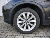 Gebraucht BMW X4 Sport Line 190 PS (139 kW) 2017 Black sapphire metallic SUV