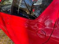 Gebraucht Toyota Aygo Edition 68 PS (50 kW) 2012 Rot Kleinwagen