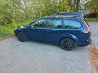 Gebraucht Ford Focus 101 PS (74 kW) 2010 Blau Limousine