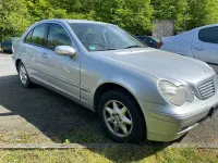 Usata Mercedes C180 143 CV (105 kW) 2002 Argento Berlina