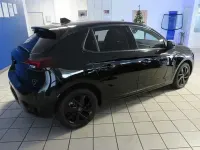 Gebraucht Opel Corsa 101 PS (74 kW) 2024 Lackierung schwarz perla nera Kleinwagen