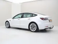 Gebraucht Tesla Model 3 Standard Range 225 kW (306 PS) 2021 Weiß Limousine