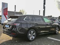 Gebraucht VW Passat Elegance 150 PS (110 kW) 2024 Grenadillschwarz metallic Kombi