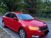 Gebraucht Skoda Rapid 90 PS (66 kW) 2016 Rot Kleinwagen