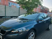 Gebraucht Volvo V40 120 PS (88 kW) 2018 Blau Limousine