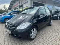 Gebraucht Mercedes A160 95 PS (69 kW) 2009 Kosmosschwarz  metalliclack Kleinwagen