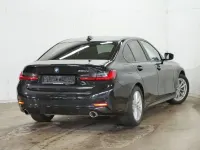 Gebraucht BMW 330e Advantage 292 PS (214 kW) 2021 Black sapphire (schwarz) Limousine
