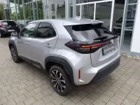 Gebraucht Toyota Yaris Cross 116 PS (85 kW) 2023 Silber SUV