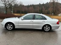 Gebraucht Mercedes E220 Avantgarde 170 PS (125 kW) 2007 Silber Limousine