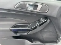 Gebraucht Ford Fiesta 101 PS (74 kW) 2013 Silber Limousine